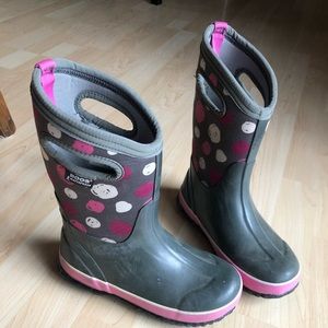 Girls bog boots
